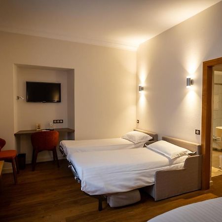 Logis Hotel De La Tour Ribeauvillé Eksteriør billede
