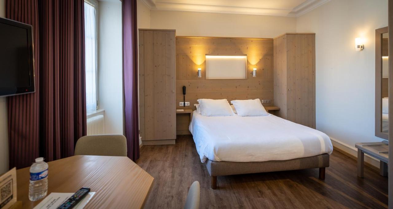 Logis Hotel De La Tour Ribeauvillé Eksteriør billede