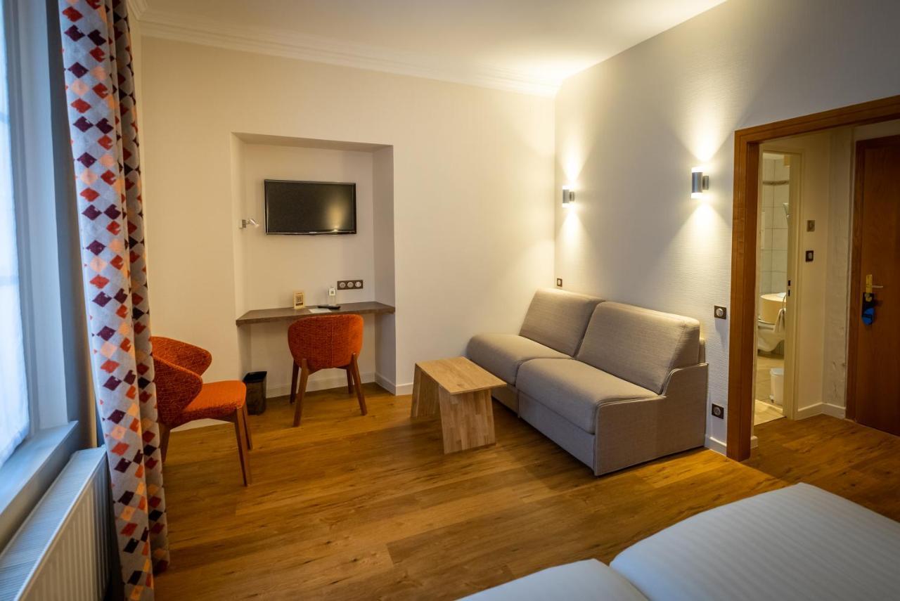 Logis Hotel De La Tour Ribeauvillé Eksteriør billede
