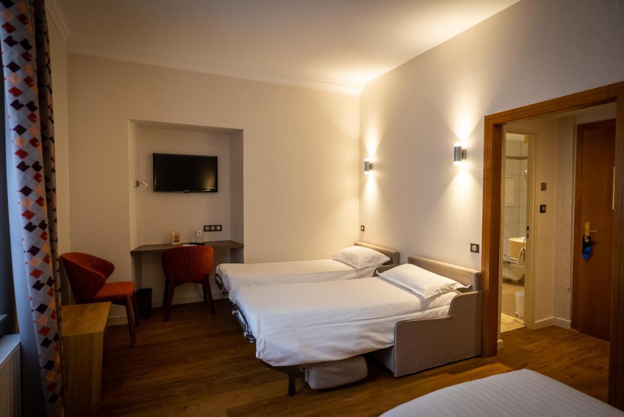 Logis Hotel De La Tour Ribeauvillé Eksteriør billede