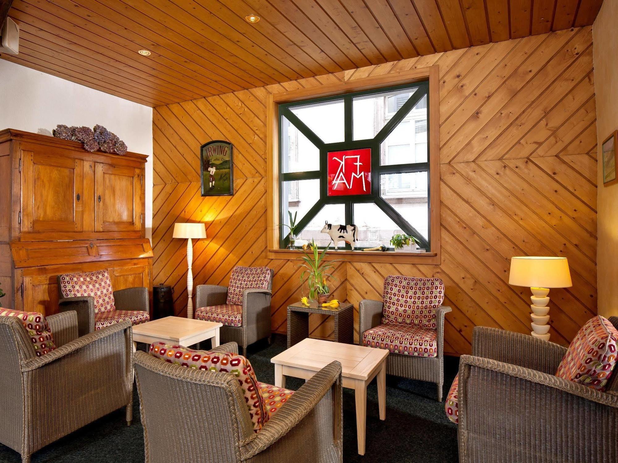 Logis Hotel De La Tour Ribeauvillé Eksteriør billede